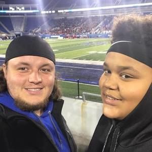 Meet your Posher, Devin